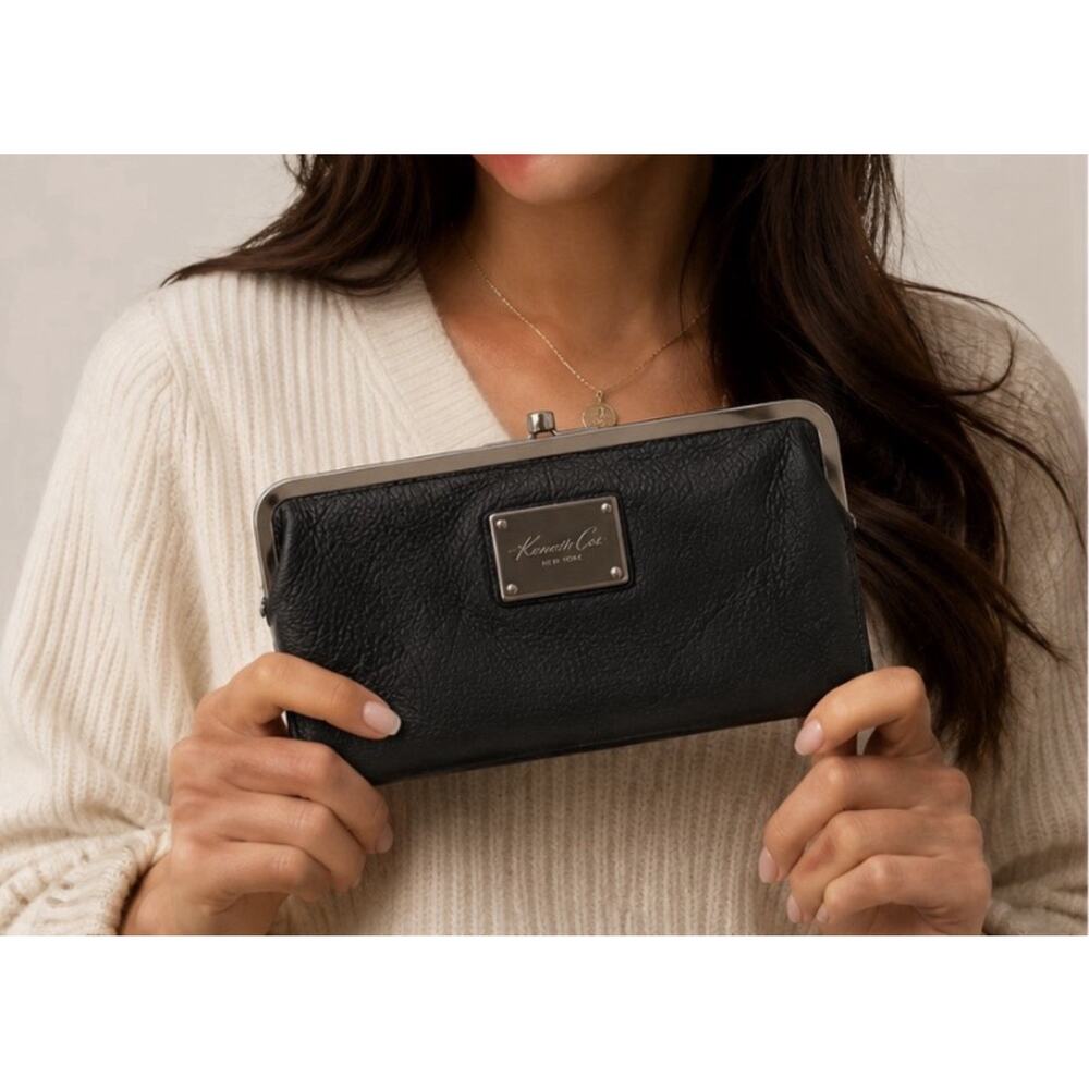 Kenneth Cole New York Genuine Leather Double Kiss lock Frame Clutch Wallet